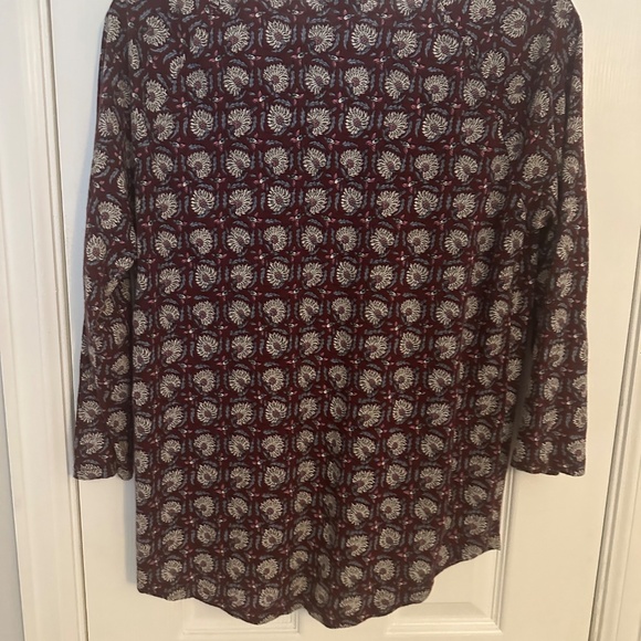 Top - Picture 2 of 2